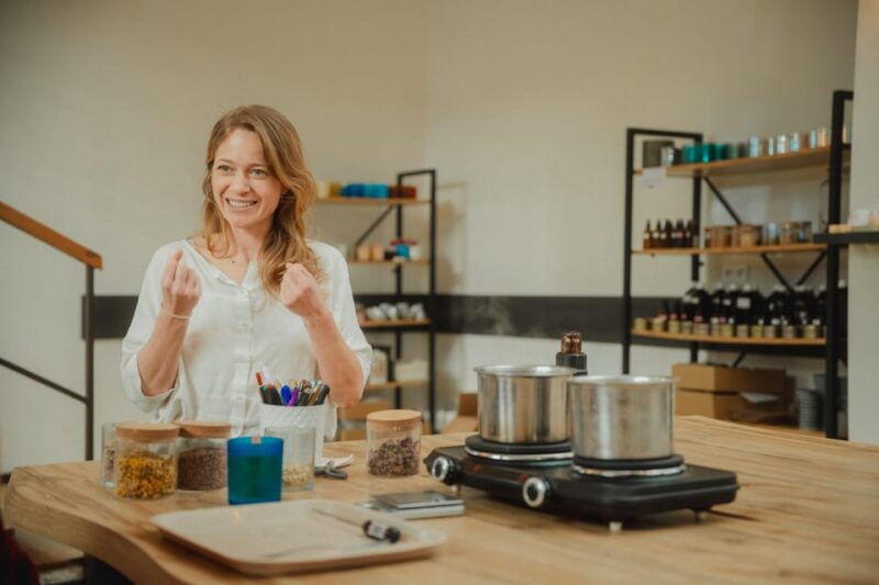 prague-coconut-candle-workshop