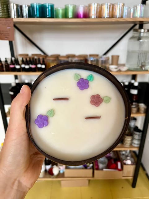 prague-coconut-candle-workshop