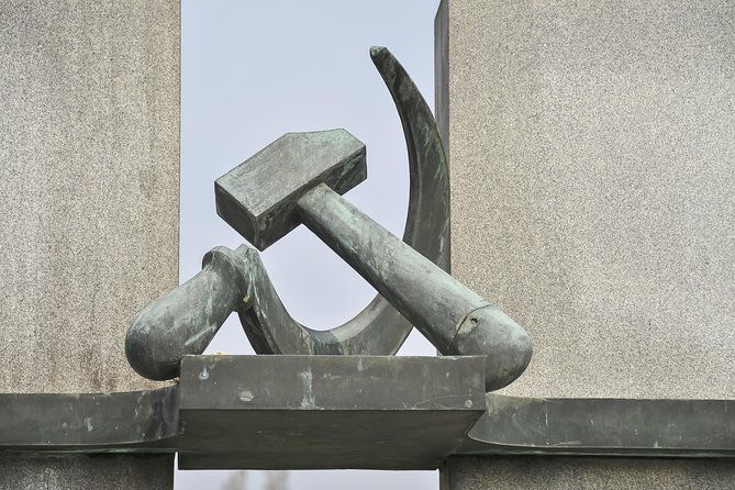 prague-communism-and-world-war-ii-walking-tour