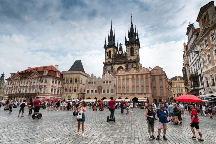 prague-complete-tour-in-spanish-lunch-tickets