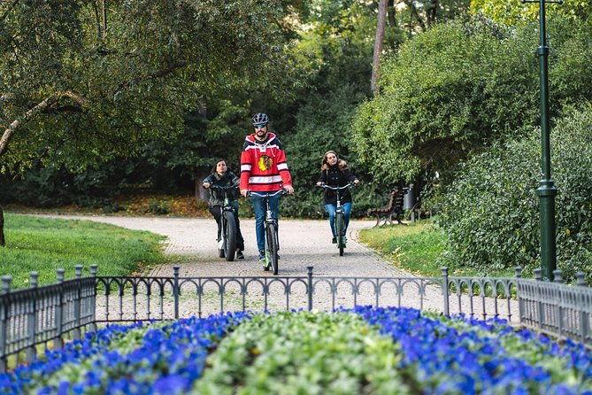 prague-e-scooter-hugo-bike-rental