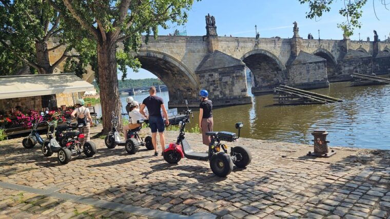 prague-electric-trike-viewpoints-tour