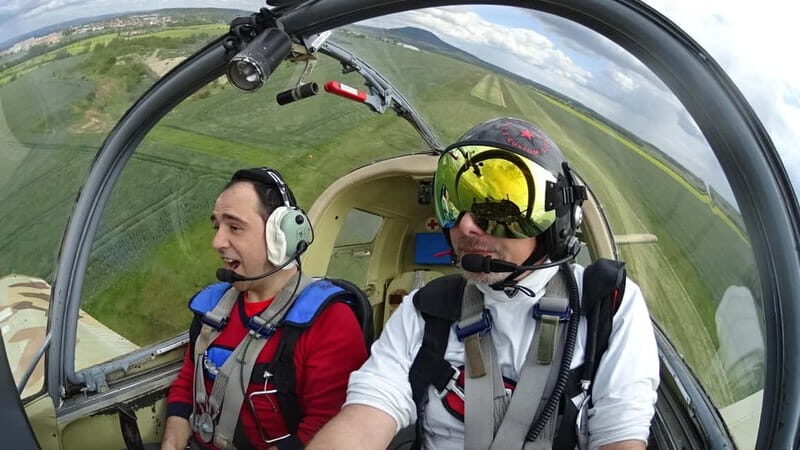 Prague: Ex-Military Trainer Flight Experience - Key Points