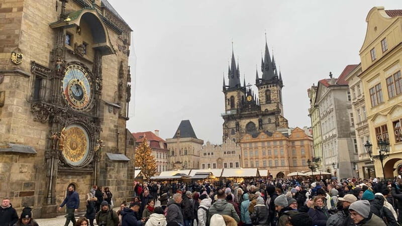 Prague: Exclusive Private Royal Way Tour - Key Points