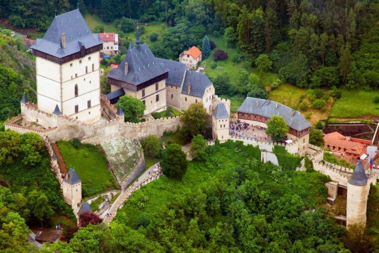 prague-fairytale-karlstejn-castle-in-retro-style-car