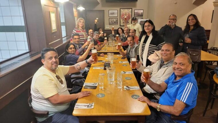 prague-folklore-show-with-dinner-and-prague-by-night-tour