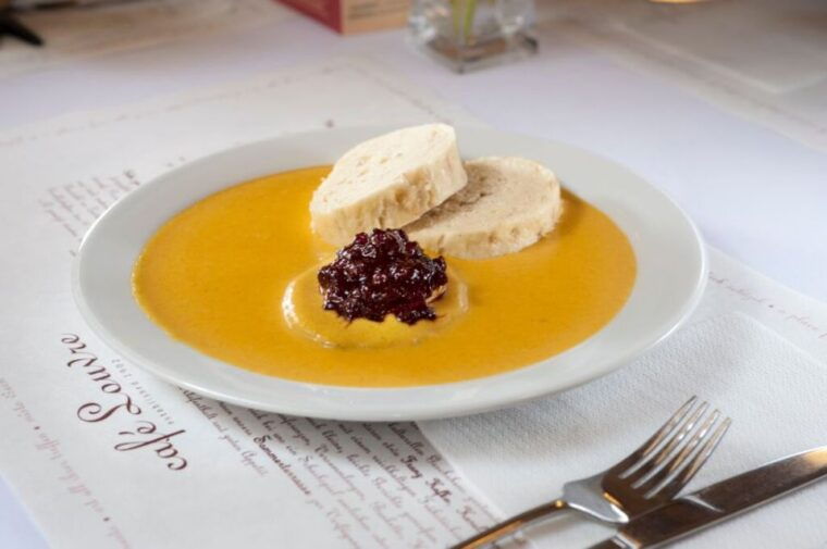 prague-food-and-beer-guided-walking-tour-with-tastings