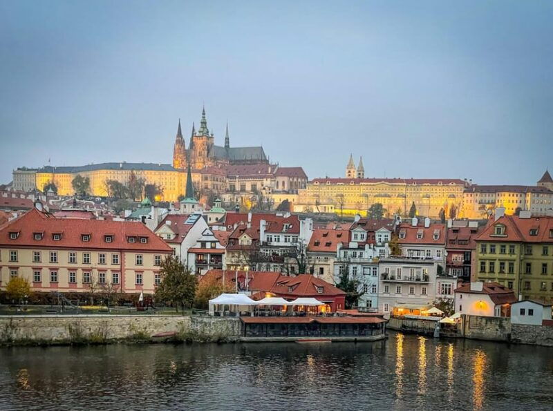 prague-food-and-sightseeing-tour-8-hours-private-trip