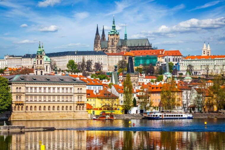 prague-full-day-tour-with-lunch-and-river-boat-cruise