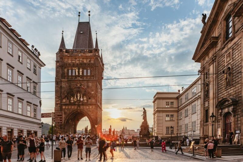 prague-ghost-walking-tour-where-legends-come-to-life