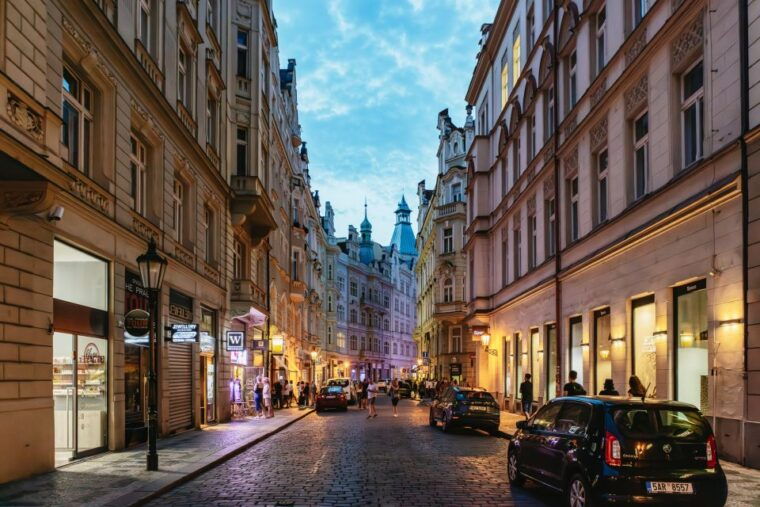 prague-ghost-walking-tour-where-legends-come-to-life