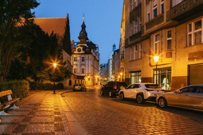 prague-ghosts-and-legends-nighttime-guided-walking-tour