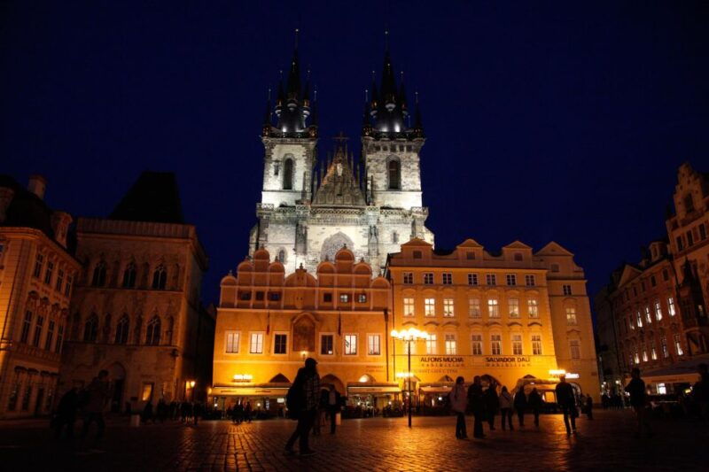 prague-ghosts-and-legends-of-the-old-town-evening-tour