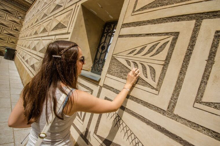 prague-guided-bus-walking-tour-with-river-cruise-lunch