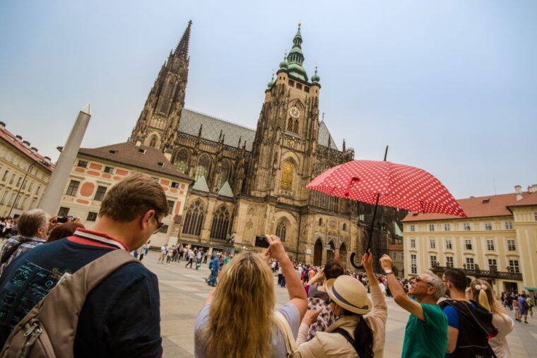 prague-guided-bus-walking-tour-with-river-cruise-lunch