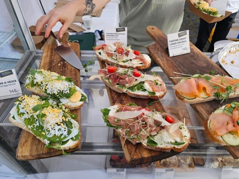 prague-guided-street-food-walking-tour