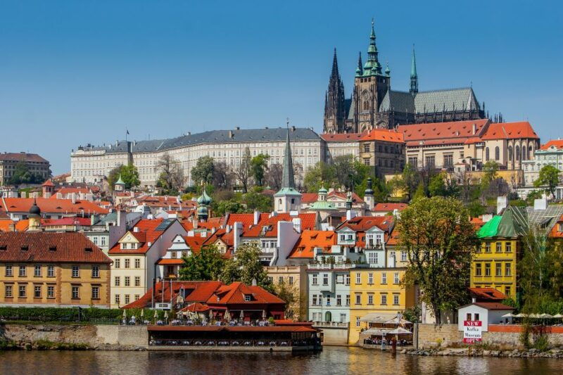 prague-half-day-private-walking-discovery-tour