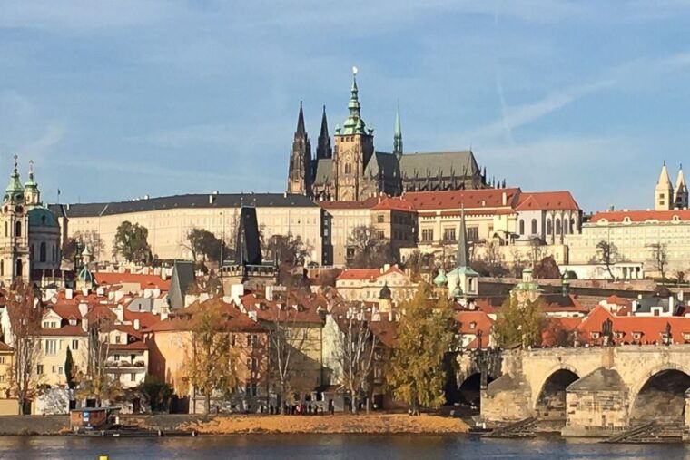 prague-historic-city-center-bus-tour-with-top-sights