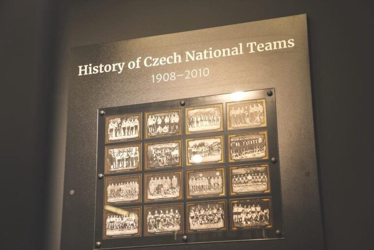 prague-hockey-cards-museum-and-nhl-vr-experience-ticket