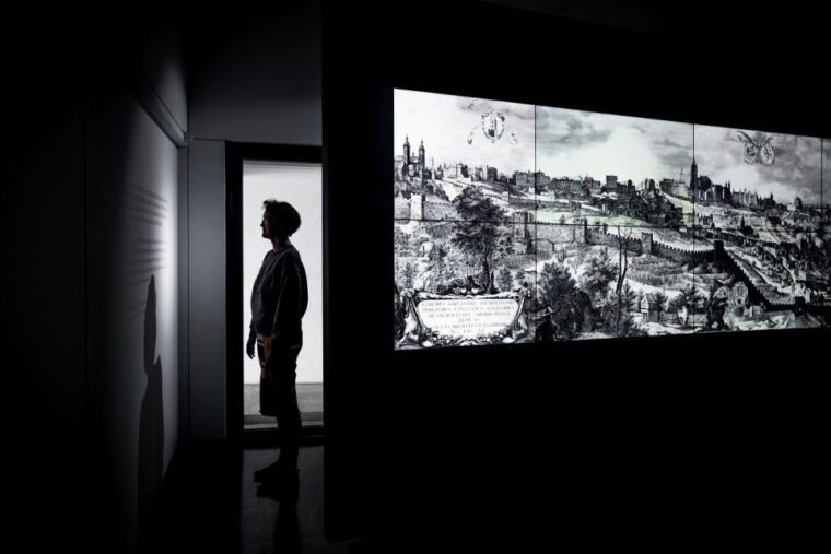 prague-house-at-the-golden-ring-entry-ticket