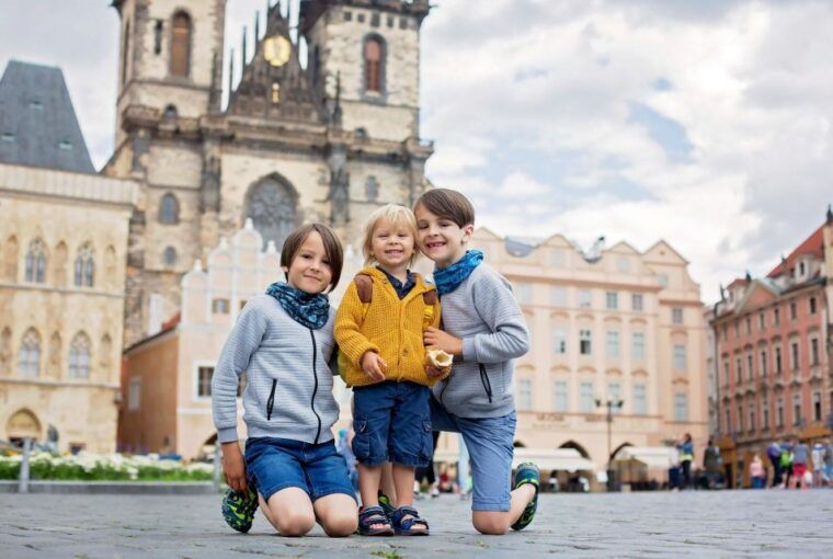 prague-hradcany-castle-st-vitus-cathedral-tour-with-tickets