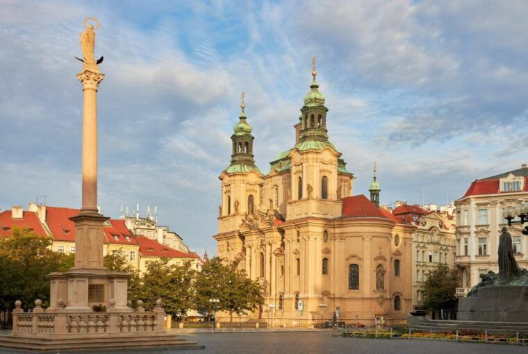 prague-hradcany-castle-st-vitus-cathedral-tour-with-tickets