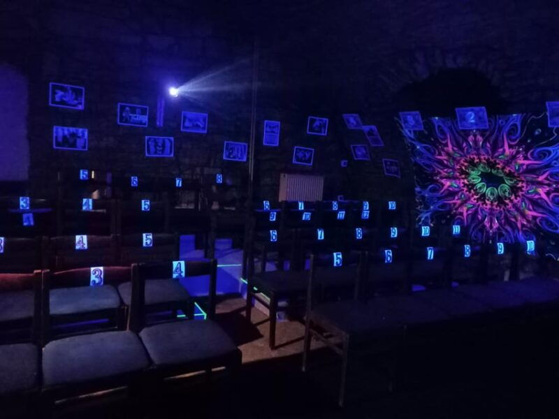 prague-images-of-love-black-light-theatre-show