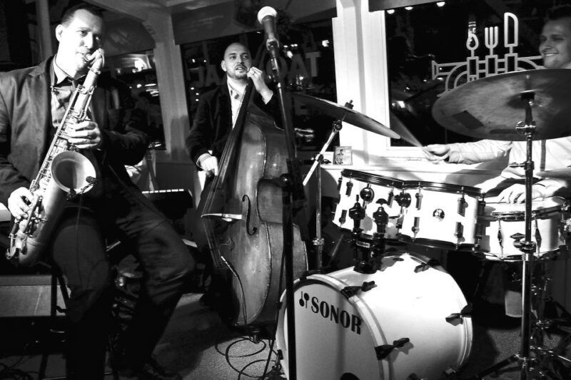 prague-jazz-boat-cruise-with-concert-and-optional-meal
