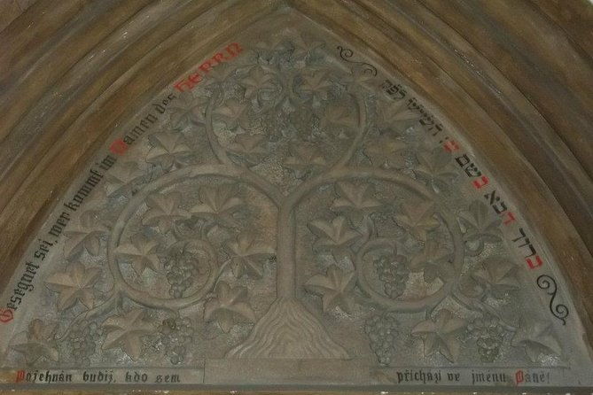 prague-jewish-quarter-private-half-day-walking-tour-2