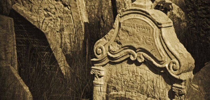 prague-jewish-quarter-tour-in-french-with-monuments-entrance