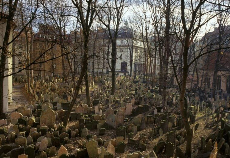 prague-jewish-town-walking-tour
