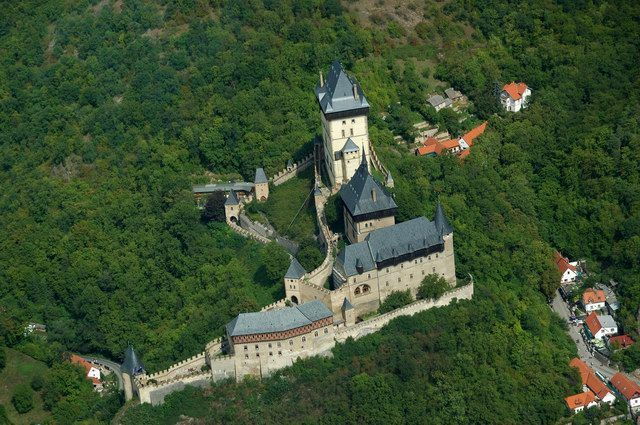 prague-karlstejn-castle-guided-tour-with-entry-ticket
