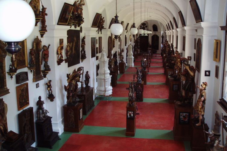prague-karlstejn-castle-guided-tour-with-entry-ticket