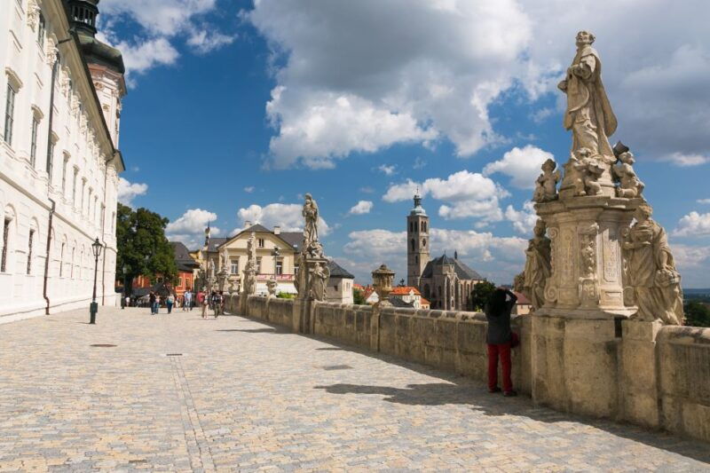 prague-kutna-hora-st-barbaras-cathedral-and-bone-church