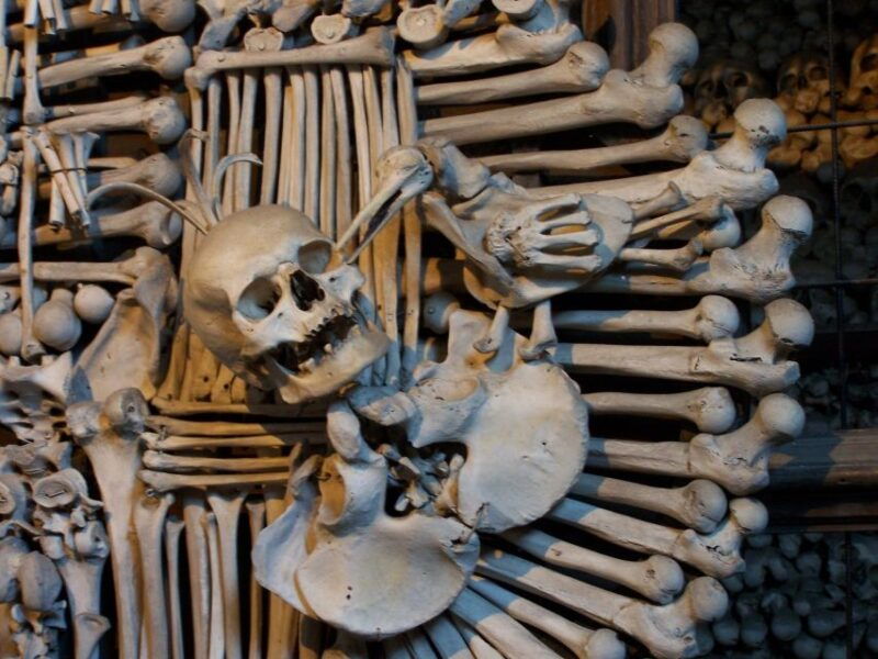 prague-kutna-hora-st-barbaras-cathedral-and-bone-church