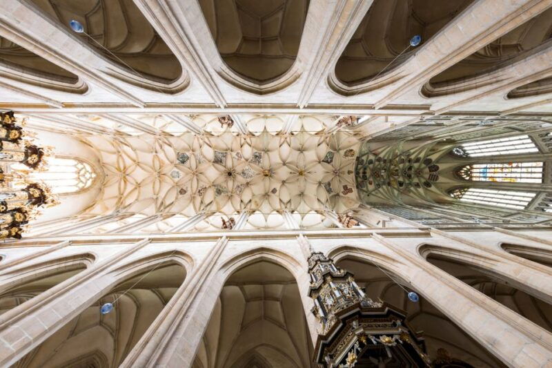 prague-kutna-hora-st-barbaras-cathedral-and-bone-church