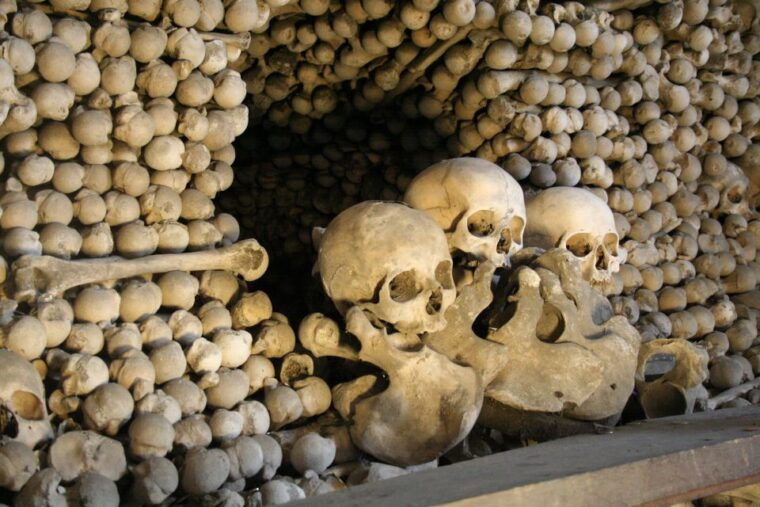 prague-kutna-hora-st-barbaras-cathedral-and-bone-church