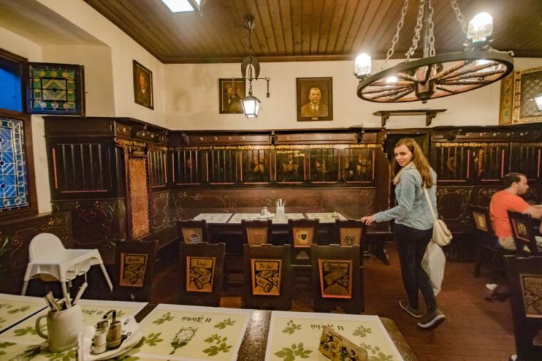 prague-legendary-beer-tour-with-dinner