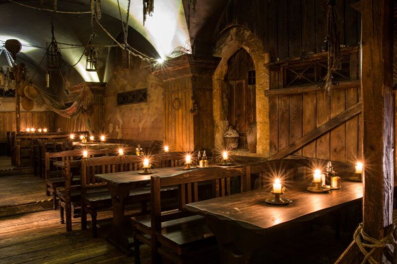 prague-medieval-dinner-with-transfers