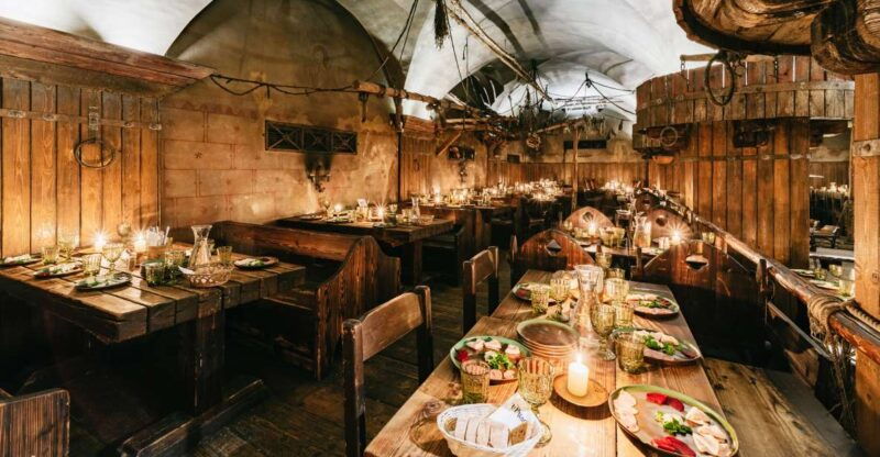 prague-medieval-dinner-with-unlimited-drinks