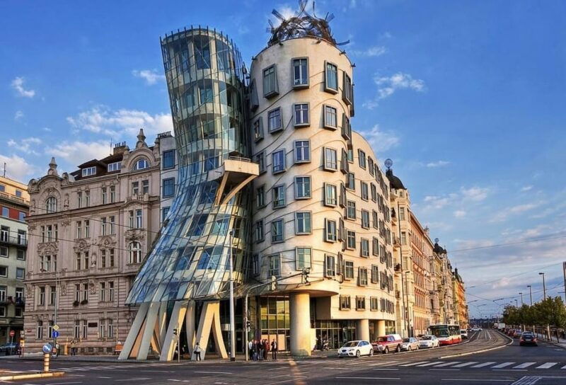 prague-modern-architecture-and-design-guided-tour
