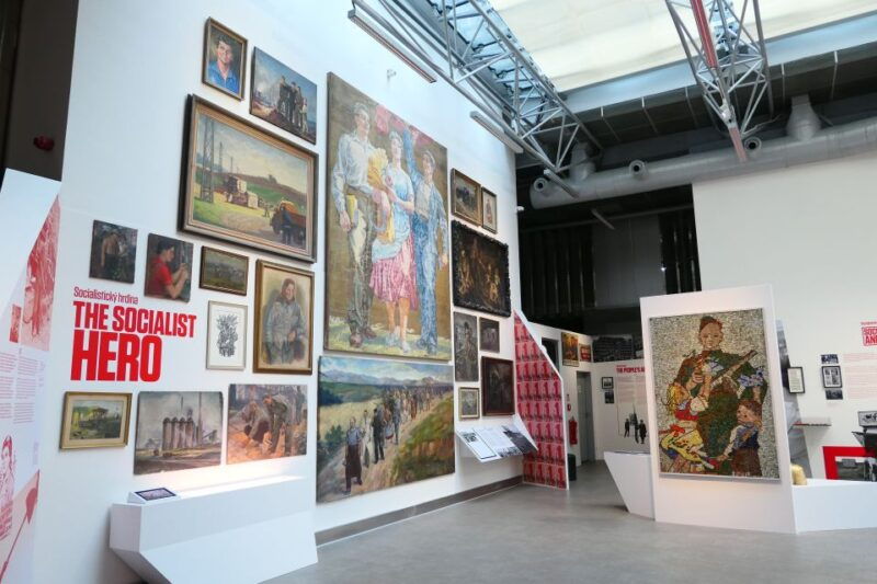 prague-museum-of-communism-entrance-ticket