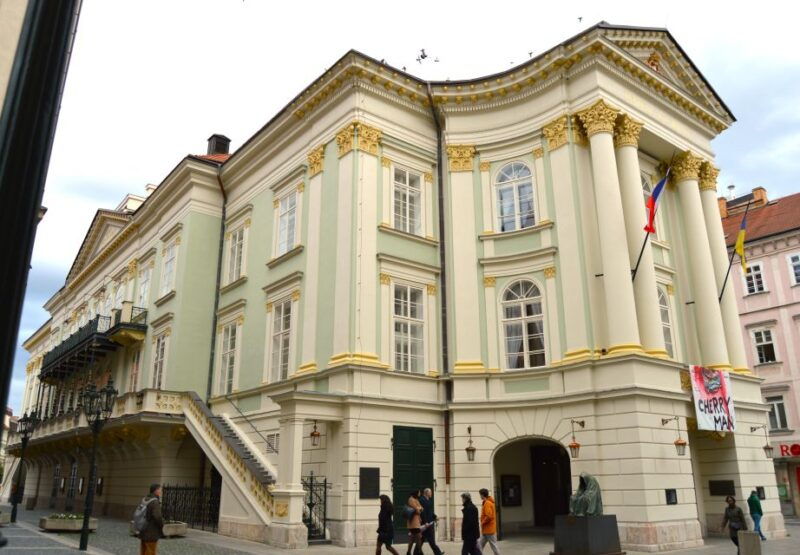 prague-national-museum-ticket-online-audioguide-city-tour