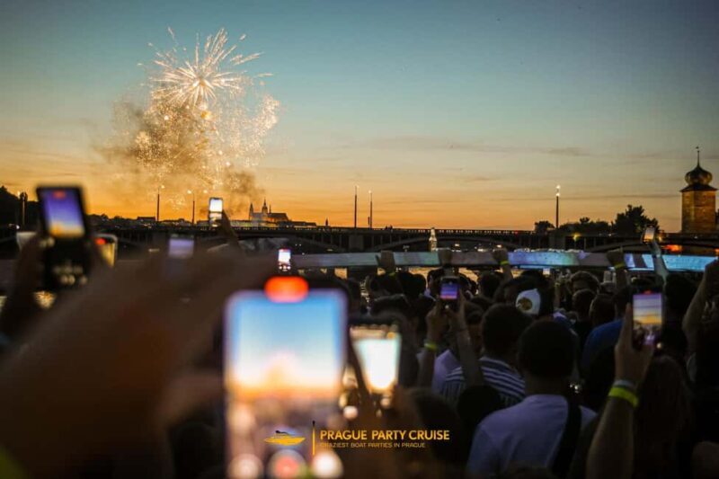 Prague: New Year's VIP Boat Party + EPIC Club - Key Points