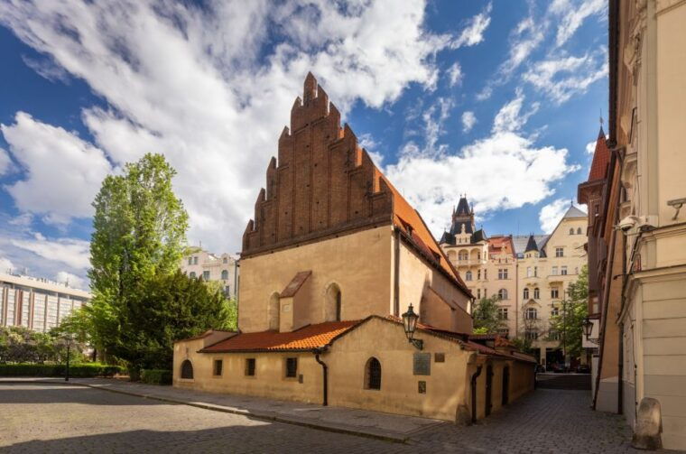 prague-old-jewish-quarter-and-spanish-synagogue-private-tour-2
