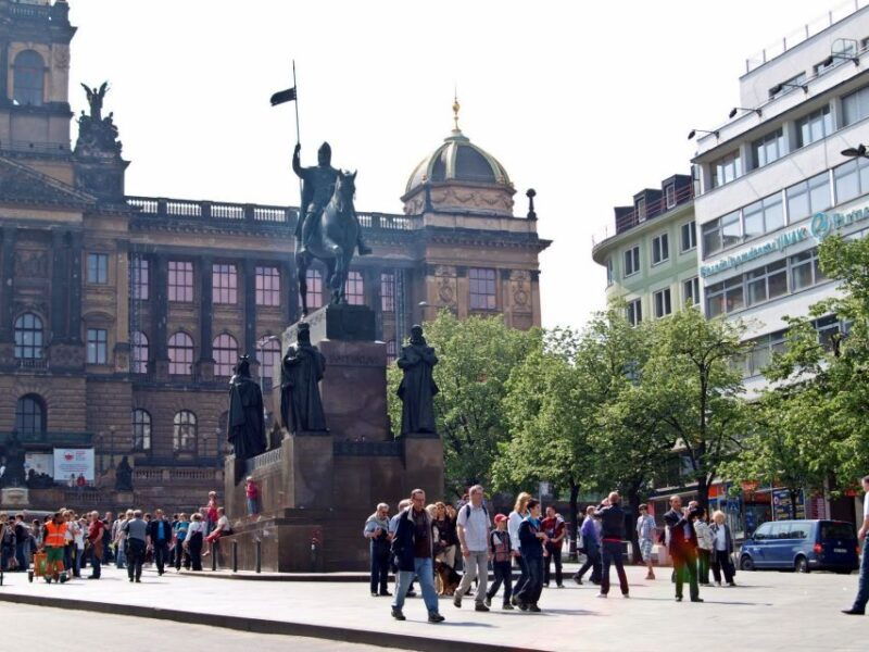 prague-old-new-and-jewish-towns-guided-walking-tour