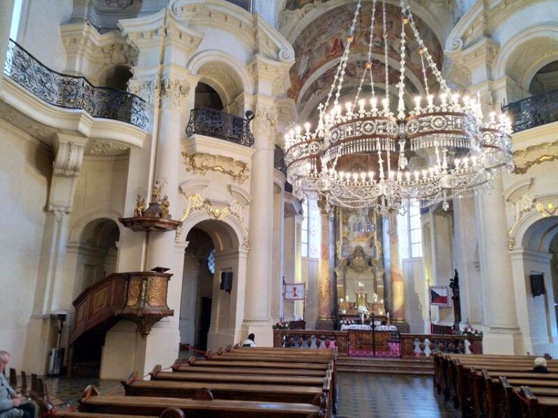 prague-old-town-and-classical-concert-tour