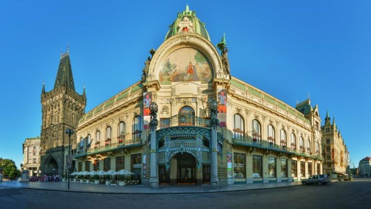 prague-old-town-and-jewish-quarter-2-hour-walking-tour