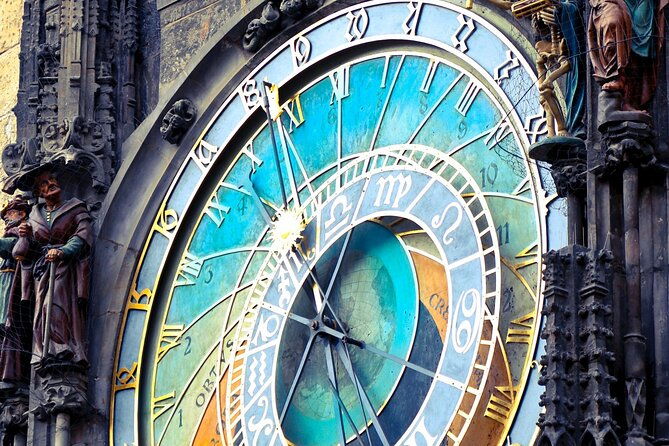 prague-old-town-and-jewish-quarter-small-group-tour