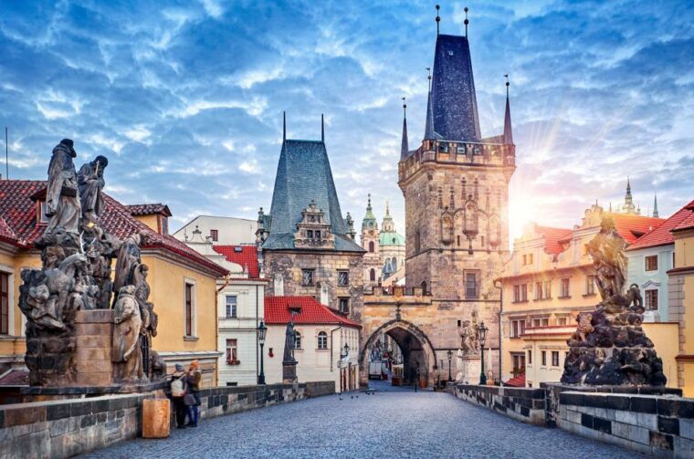 prague-old-town-and-top-attractions-private-tour-by-car